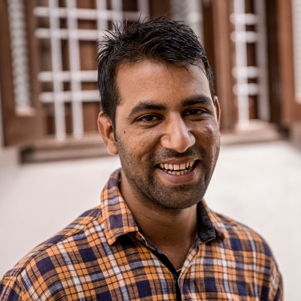 Kanhaiya Lal Rao is a coordinator who believes in practicing what he preaches. After witnessing the success of JIVA participants who have planted pomegranate trees, Kanhaiya has planted 200 on his own property.
<br><br>